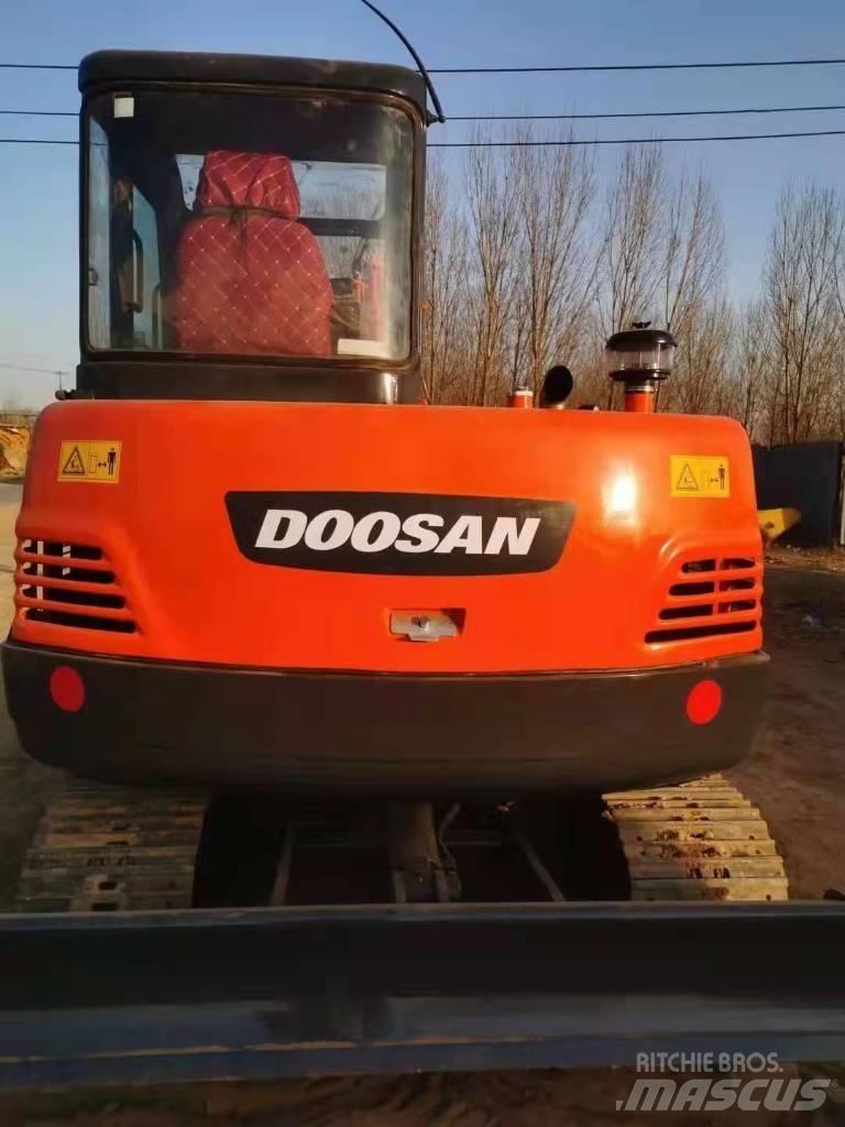 Doosan DH 55 Mini pelle < 7t