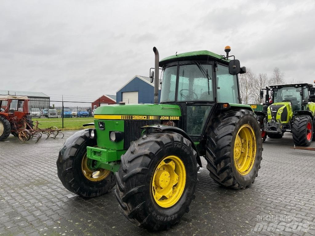 John Deere 2650 Tracteur