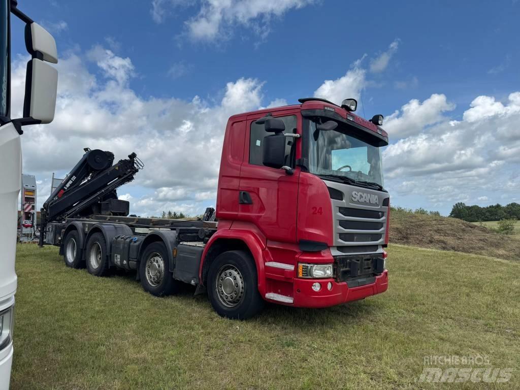 Scania R 490 Camion plateau ridelle avec grue