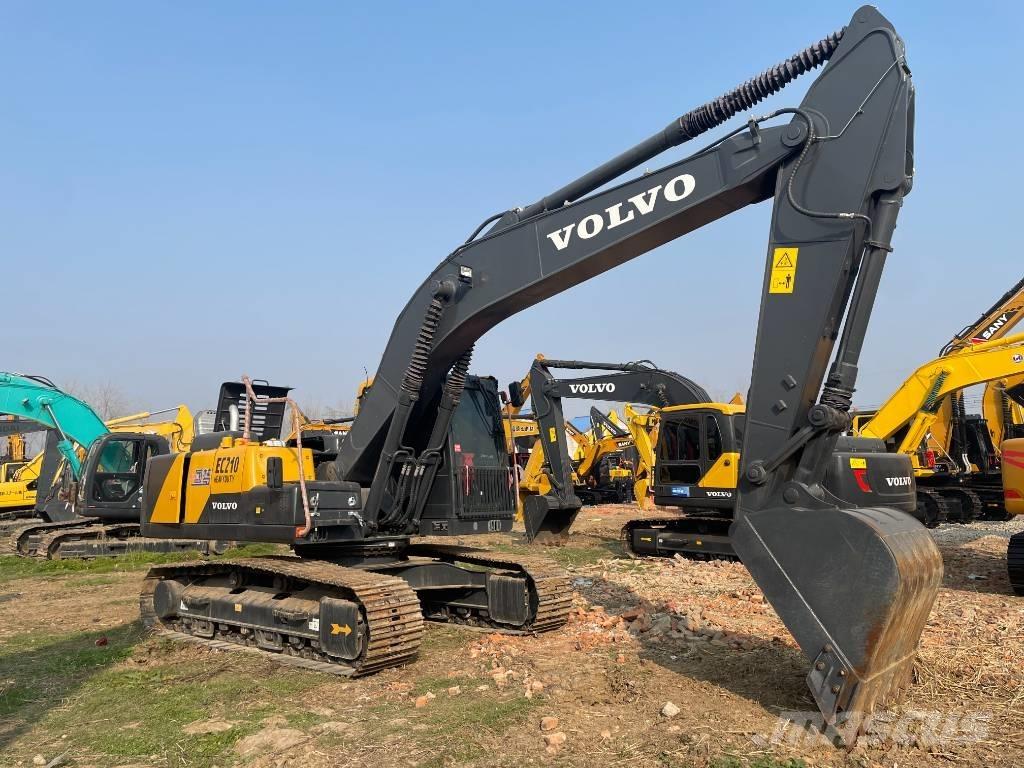 Volvo EC 210 Pelle sur chenilles