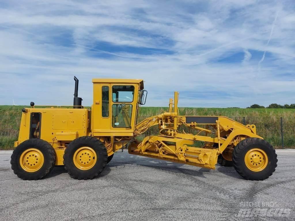 CAT 130 G Niveleuse