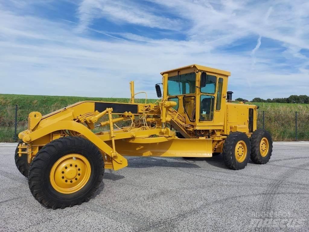 CAT 130 G Niveleuse
