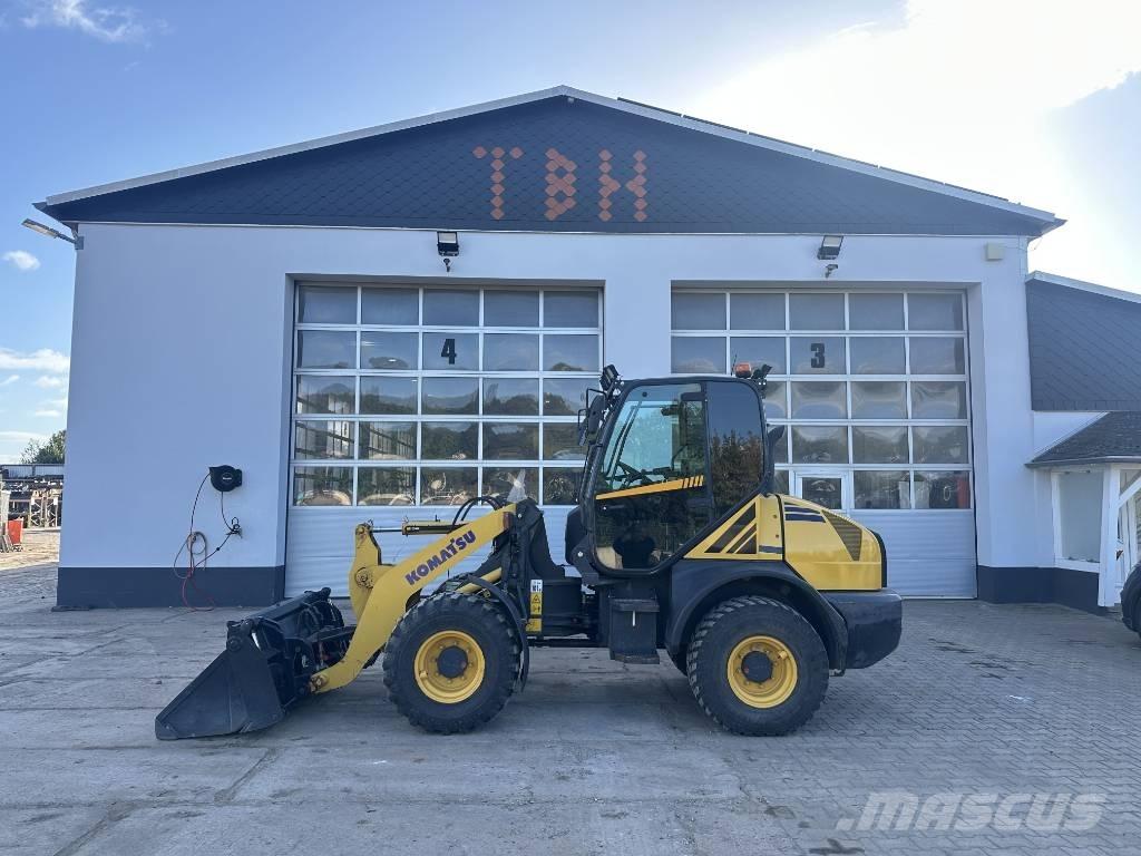 Komatsu WA 80-6 Chargeuse sur pneus