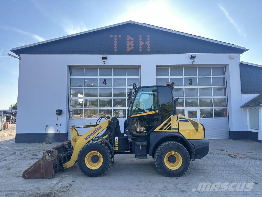 Komatsu WA 80-6 Chargeuse sur pneus