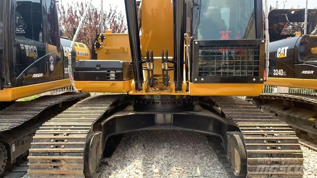 CAT 325 Pelle sur chenilles