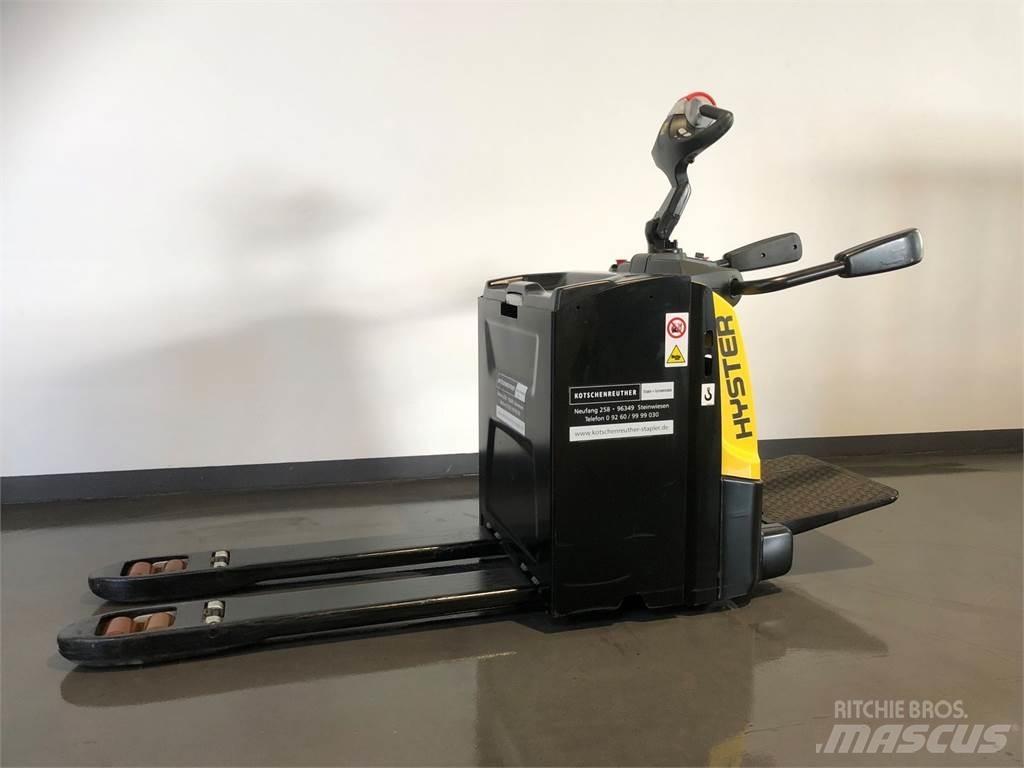 Hyster P2.5S Transpalette accompagnant