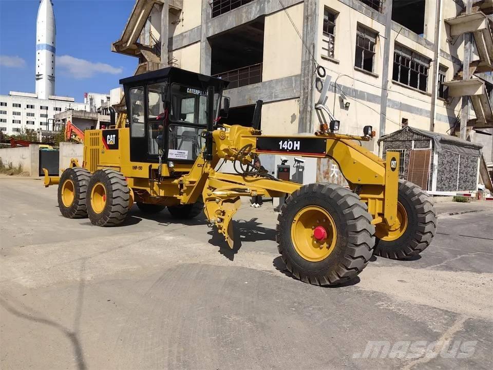 CAT 140H Niveleuse