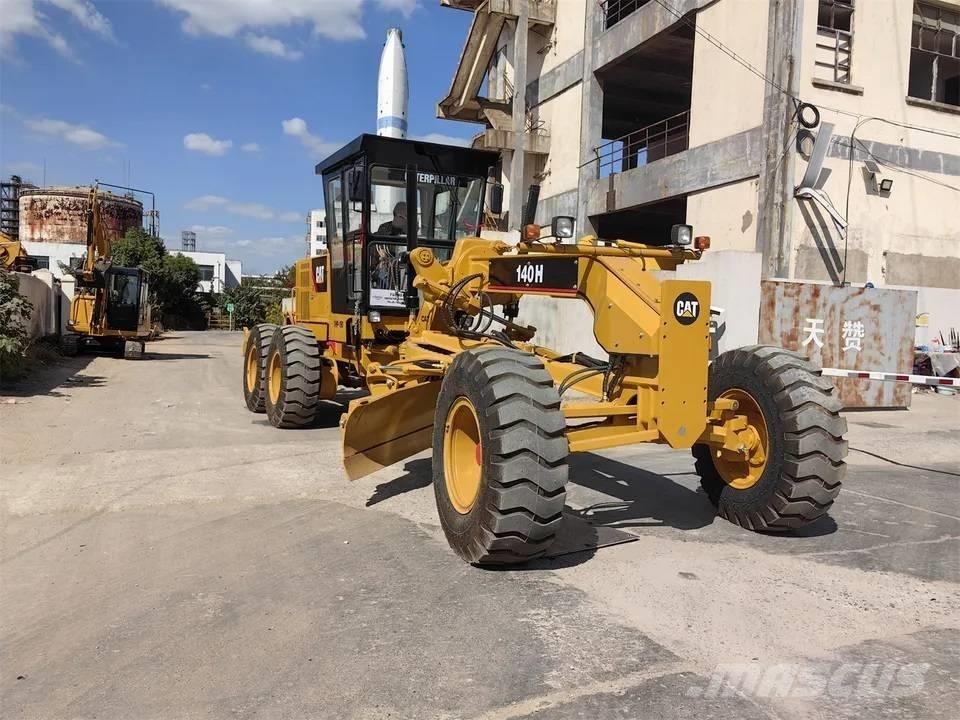 CAT 140H Niveleuse