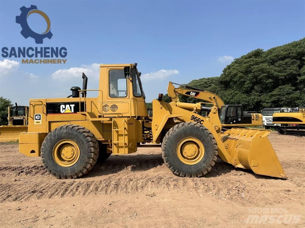 CAT 966 C Chargeuse sur pneus