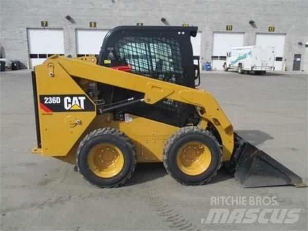CAT 236 D Chargeuse compacte
