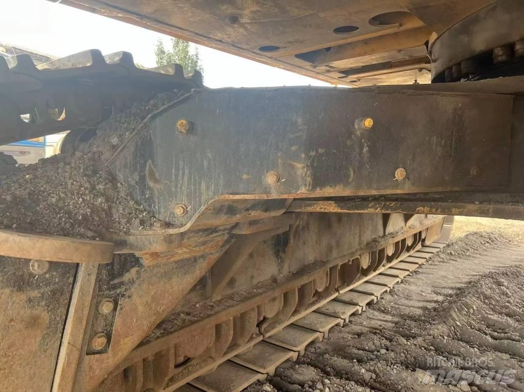 CAT 374 Pelle sur chenilles