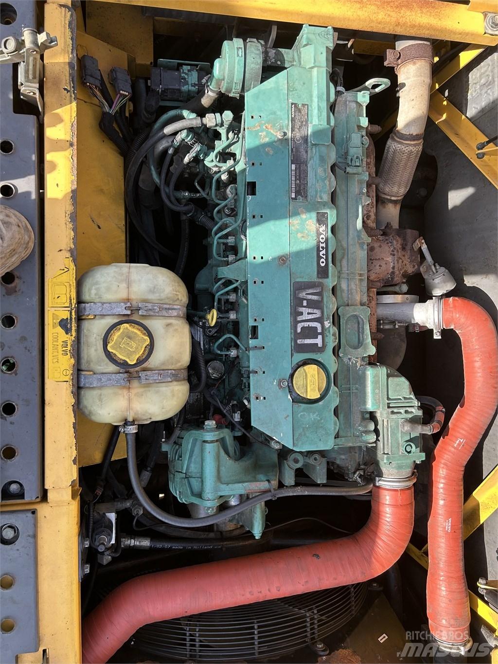  Excavator Volvo Pelle sur pneus