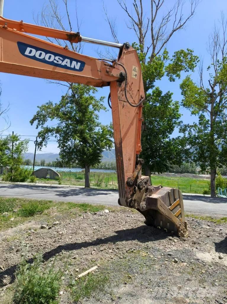 Doosan DH210W-7 Pelle sur pneus