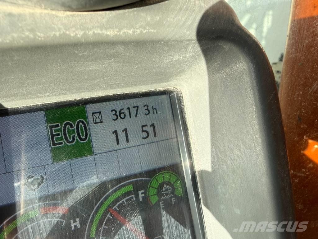 Hitachi ZX 135 US-6 Pelle sur chenilles