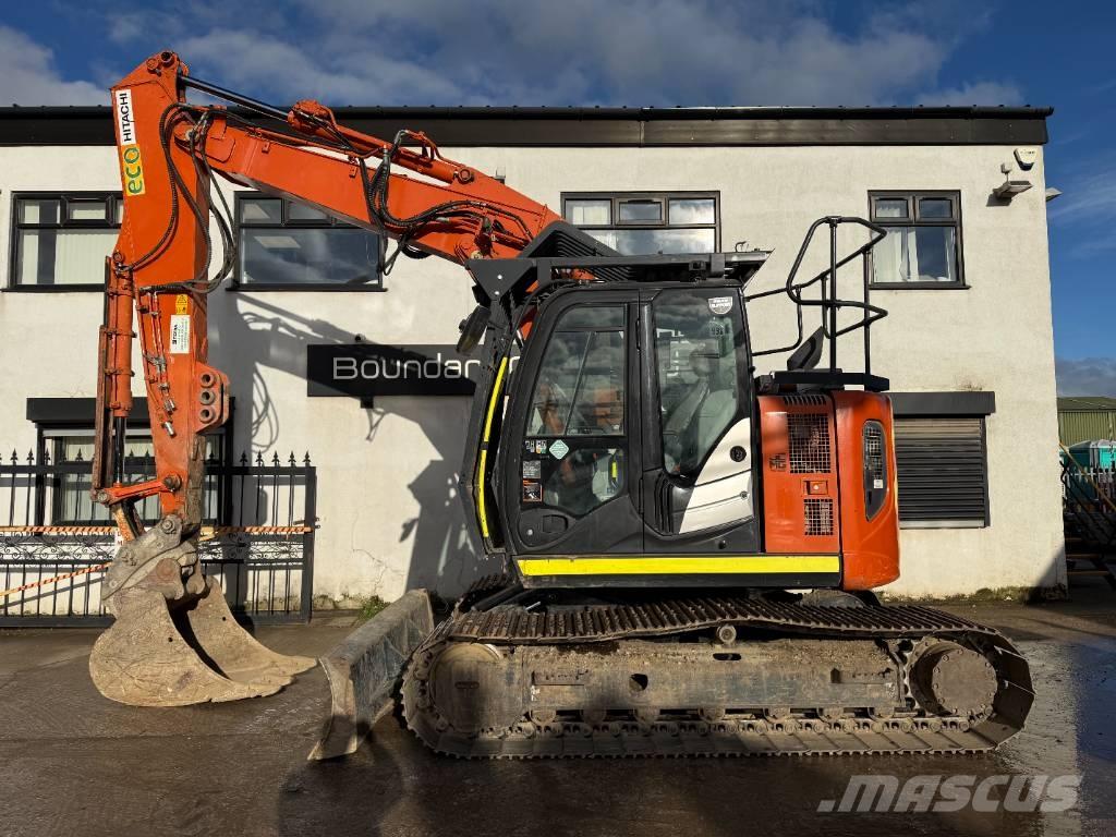 Hitachi ZX 135 US-6 Pelle sur chenilles