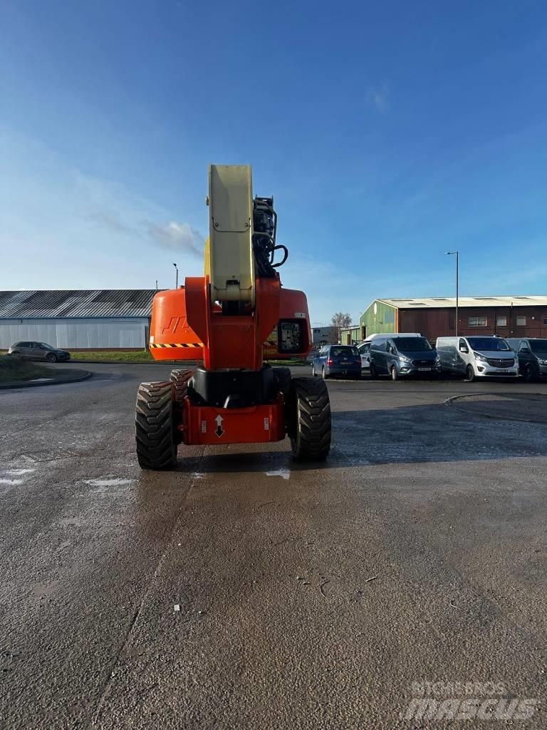 JLG 1250 AJP Nacelles articulées