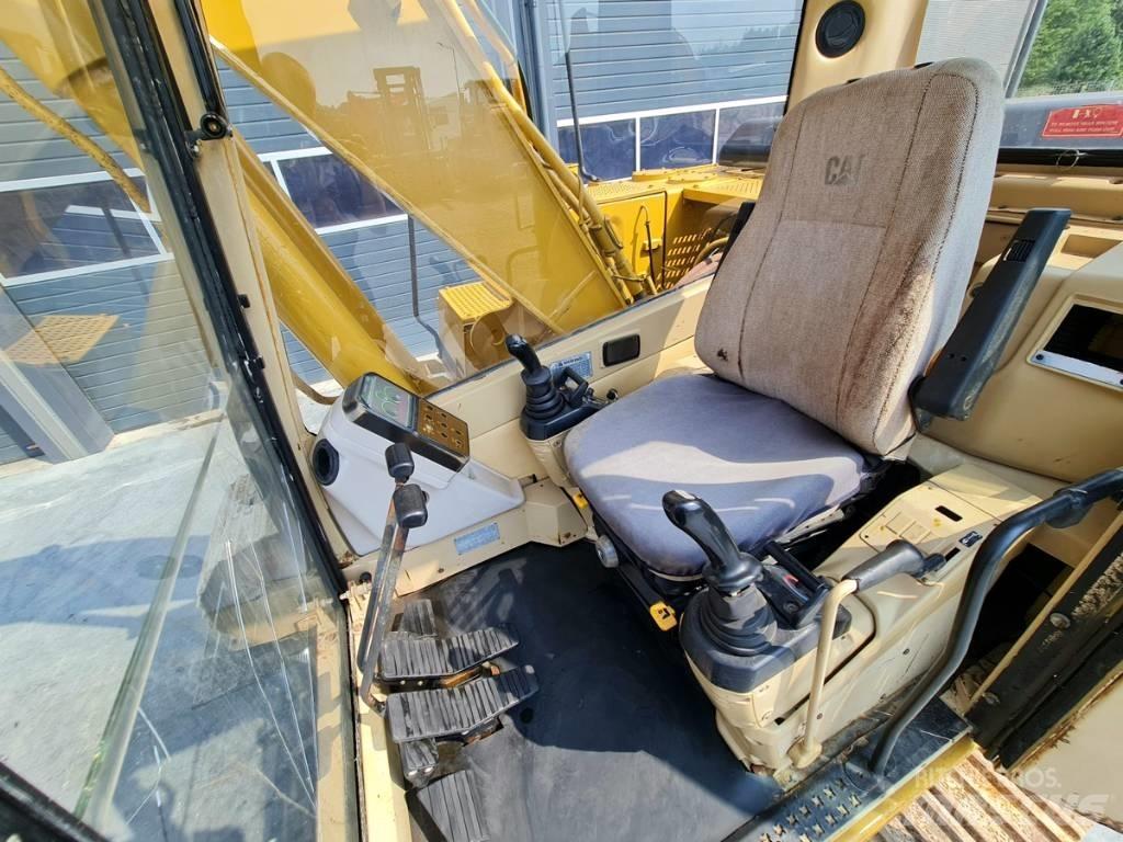 CAT 317 B L Pelle sur chenilles