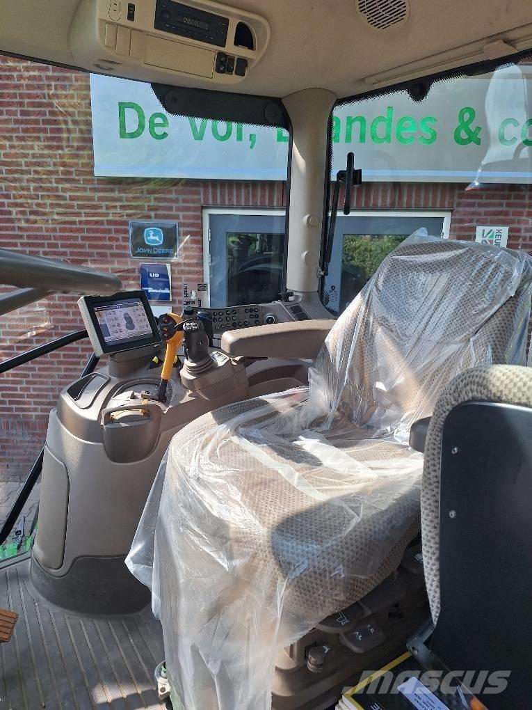 John Deere 6130R Tracteur