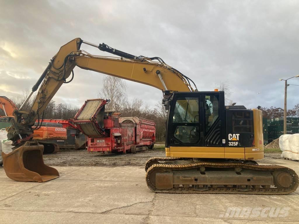 CAT 325 F LCR Pelle sur chenilles