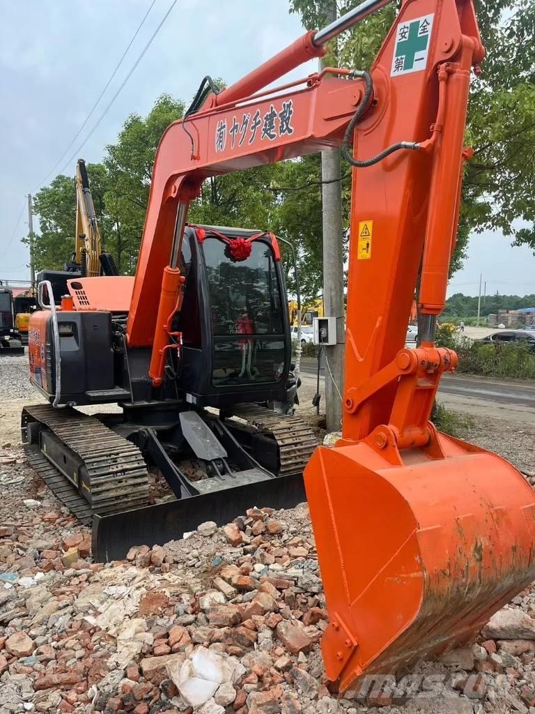 Hitachi ZX70 Mini pelle 7t-12t