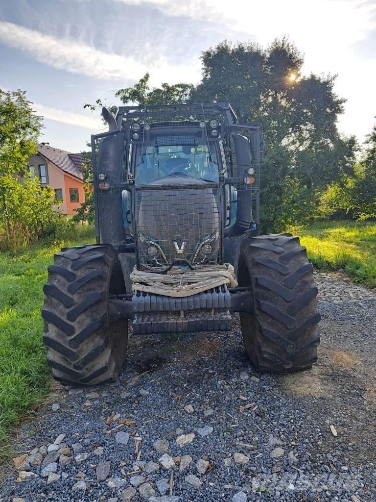 Valtra T 234 Direct Tracteurs forestiers