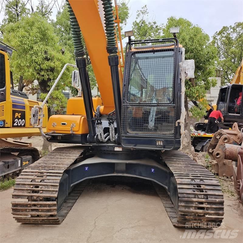 Hyundai 220LC -9S Pelle sur chenilles