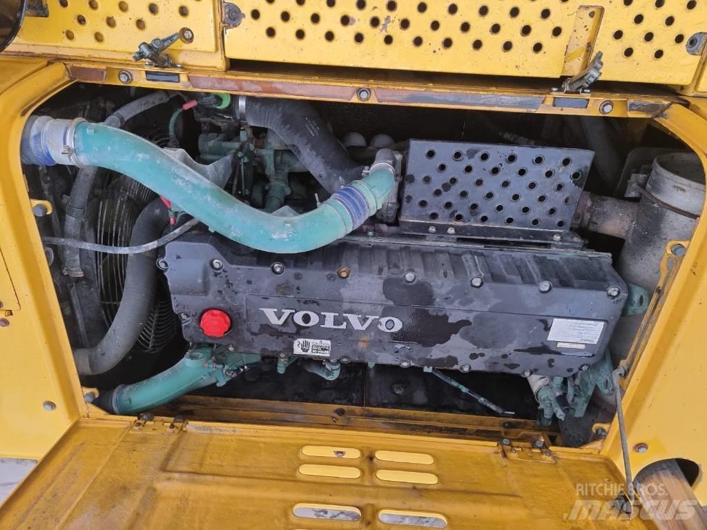 Volvo EC 460 B LC Pelle sur chenilles
