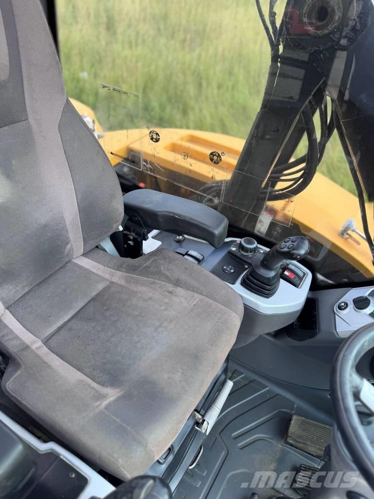 Mecalac 12 MTX Tractopelle