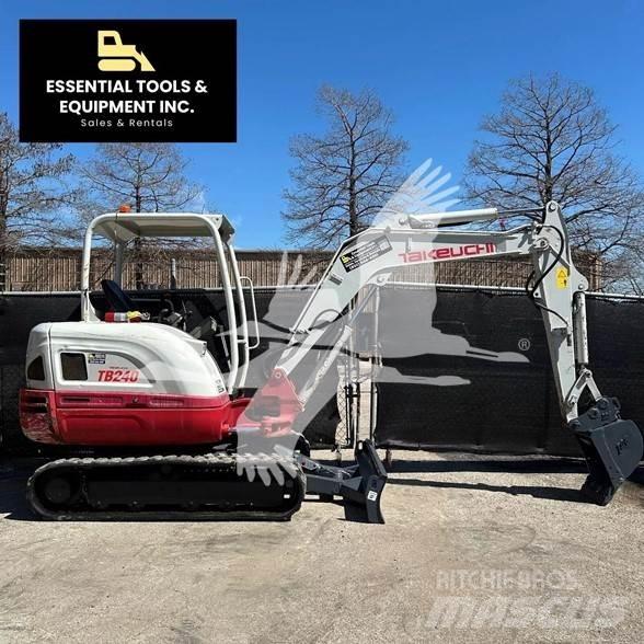 Takeuchi TB240 Mini pelle < 7t