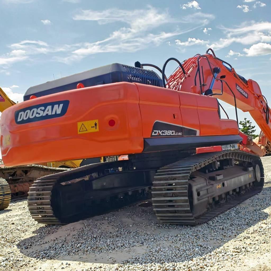 Doosan DX 380 LC Pelle sur chenilles
