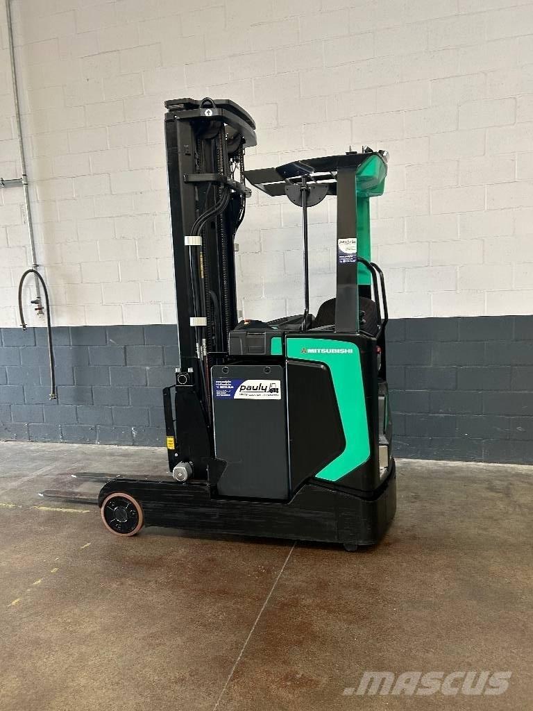 Mitsubishi RB 16N2C Chariot à mât rétractable
