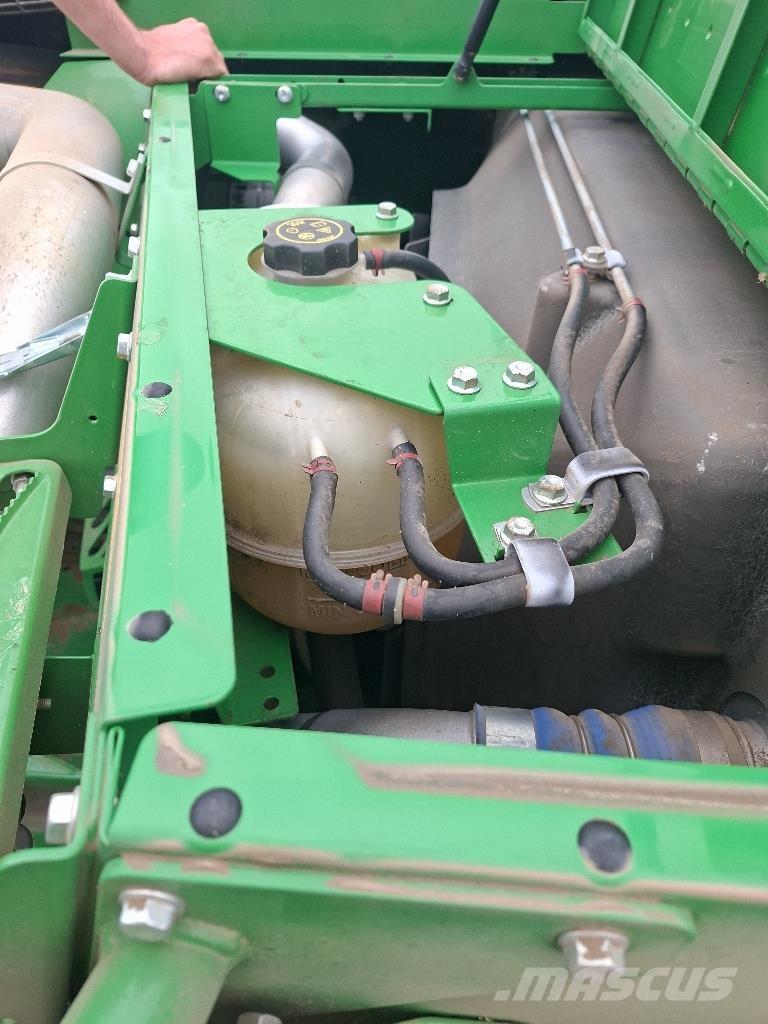 John Deere T550i Moissonneuse batteuse