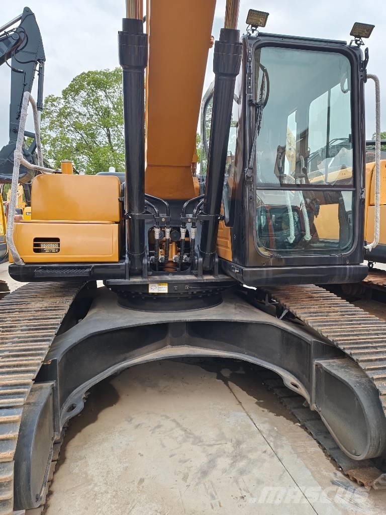 Sany SY 215 C Pelle sur chenilles