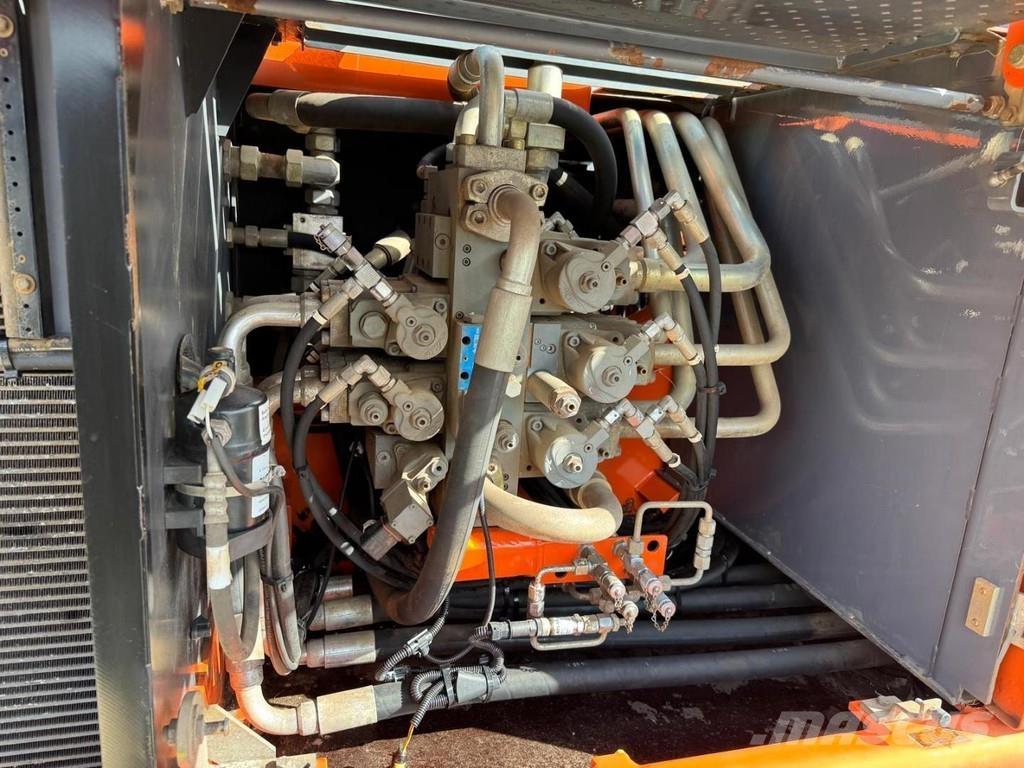 Atlas 350 MH Pelle à déchets