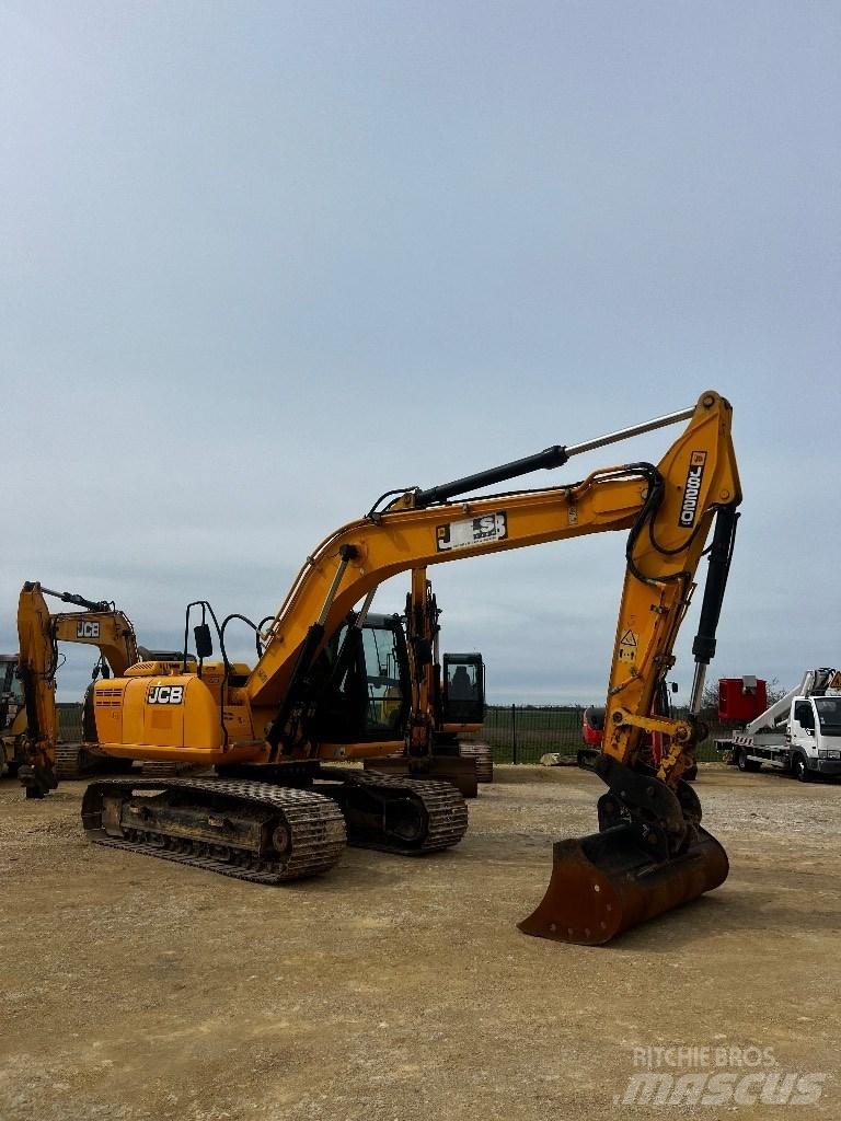 JCB JS 220 N LC Pelle sur chenilles