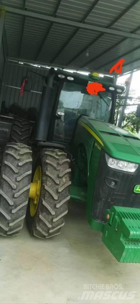 John Deere 8R·3204 Tracteur