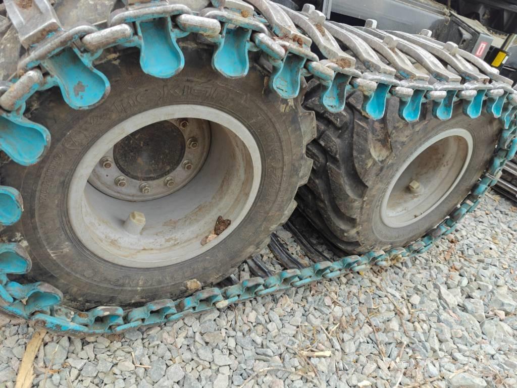 Komatsu 901 XC Abatteuse