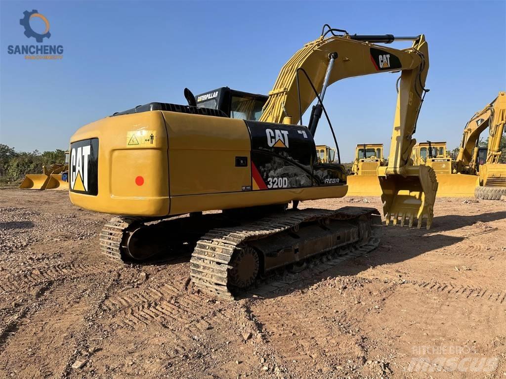 CAT 320 DL Pelle sur chenilles