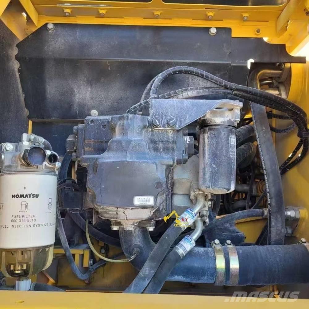 Komatsu PC 210-8 Pelle sur chenilles