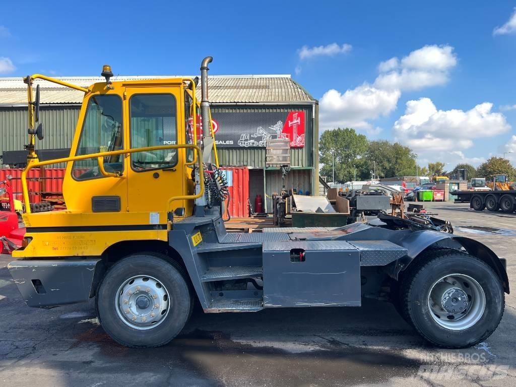 Terberg YT182 Tracteur de manœuvre