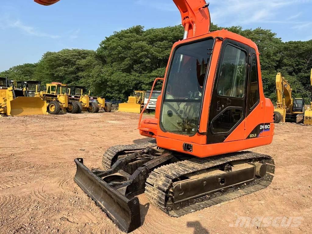 Doosan DH 80 Pelle sur chenilles