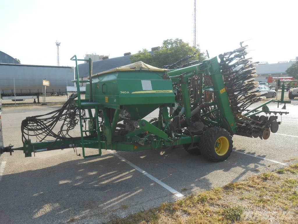 John Deere 740 A Semoir