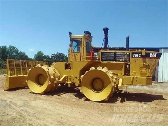 CAT 836C Compacteurs de déchets
