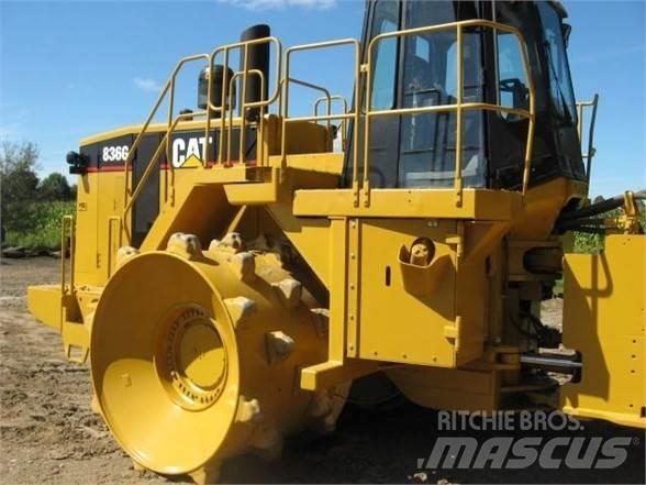 CAT 836G Compacteurs de déchets