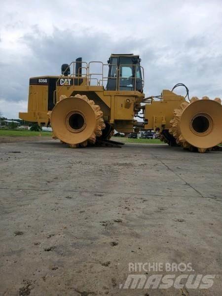 CAT 836G Compacteurs de déchets
