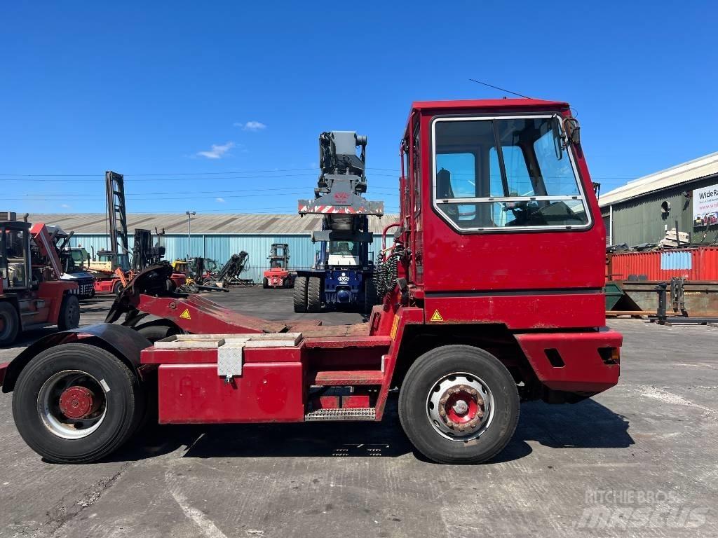 Terberg YT180 Tracteur de manœuvre