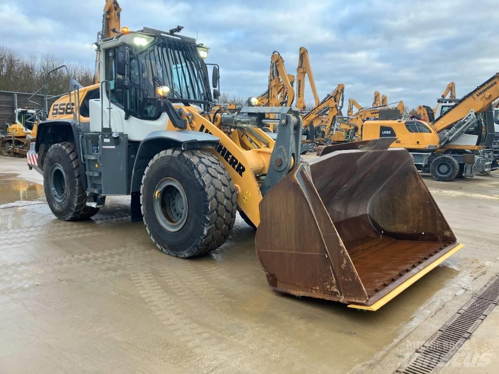Liebherr L 556 Chargeuse sur pneus