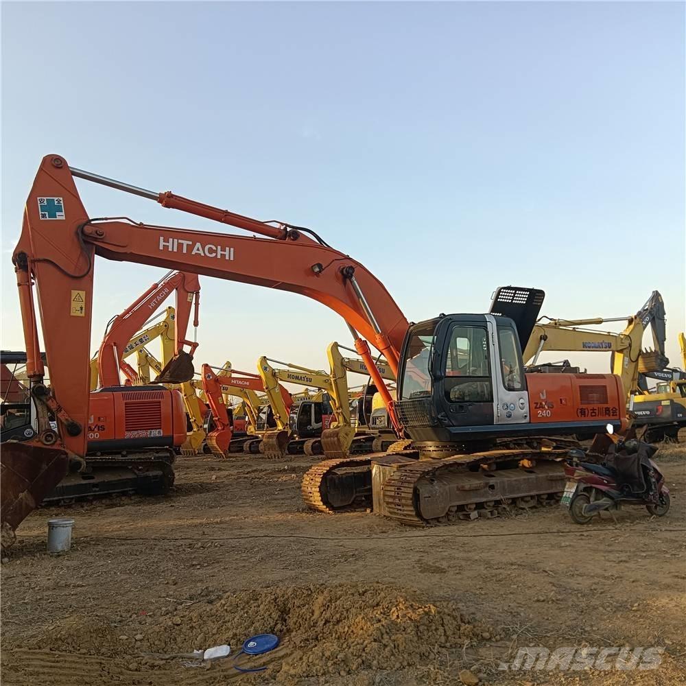 Hitachi ZX240 Pelle sur chenilles