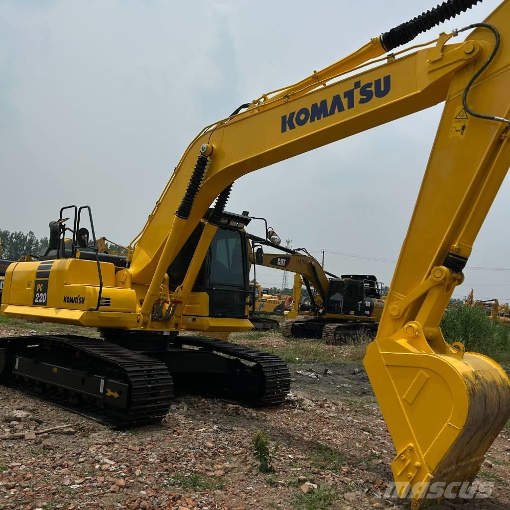 Komatsu 220-8 Pelle sur chenilles