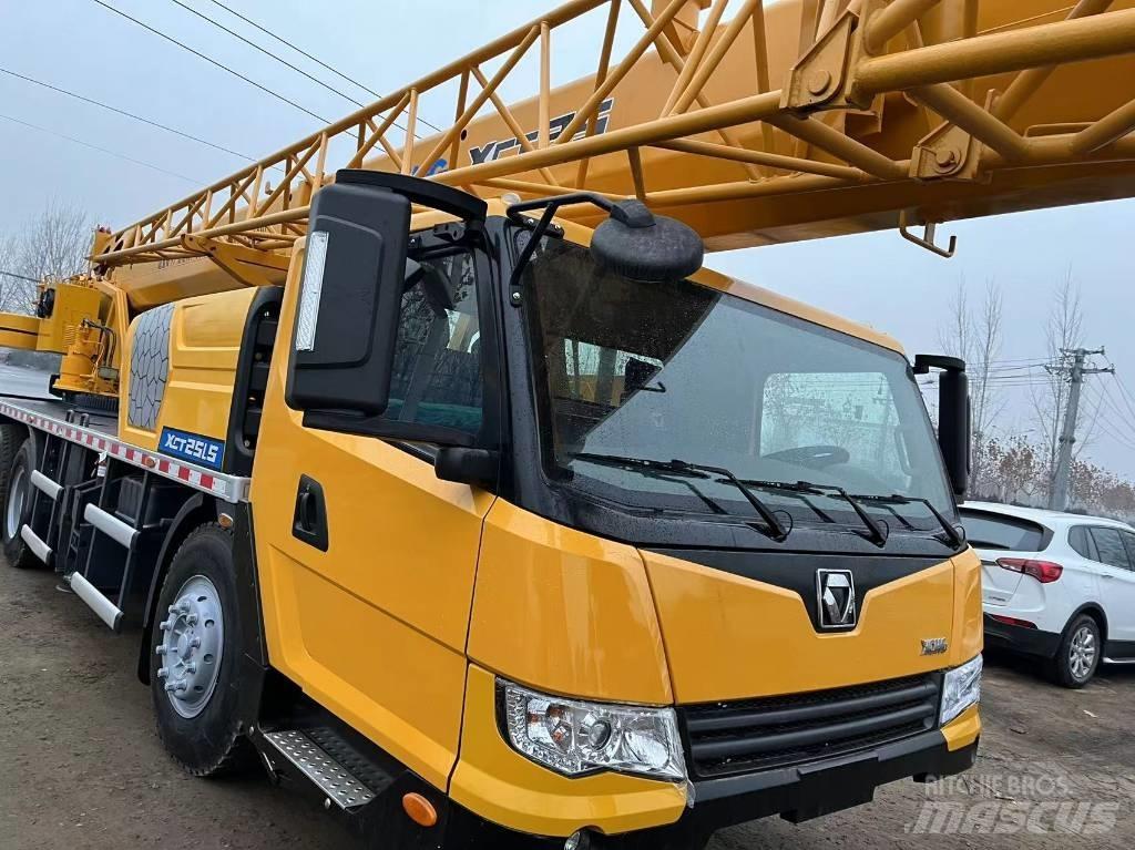 XCMG XCT 25 Grues tout terrain